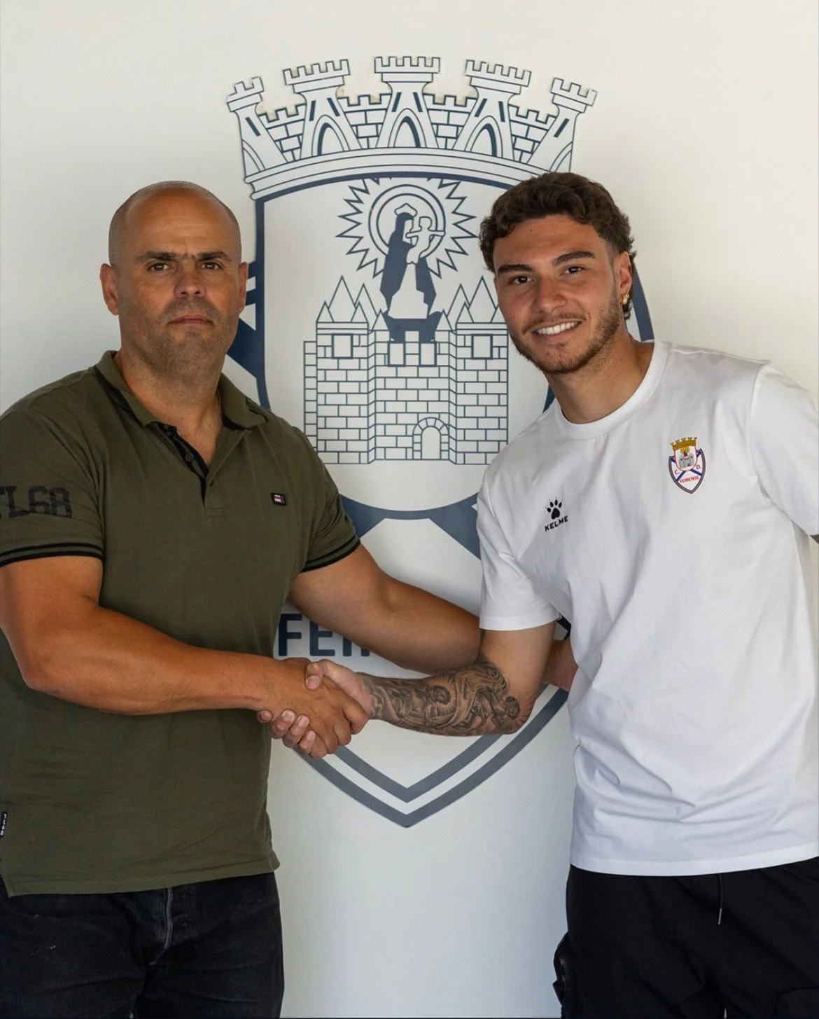 Arthur Viana é anunciado como novo reforço do Feirense, de Portugal